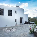 Apartment Sea View Paloi